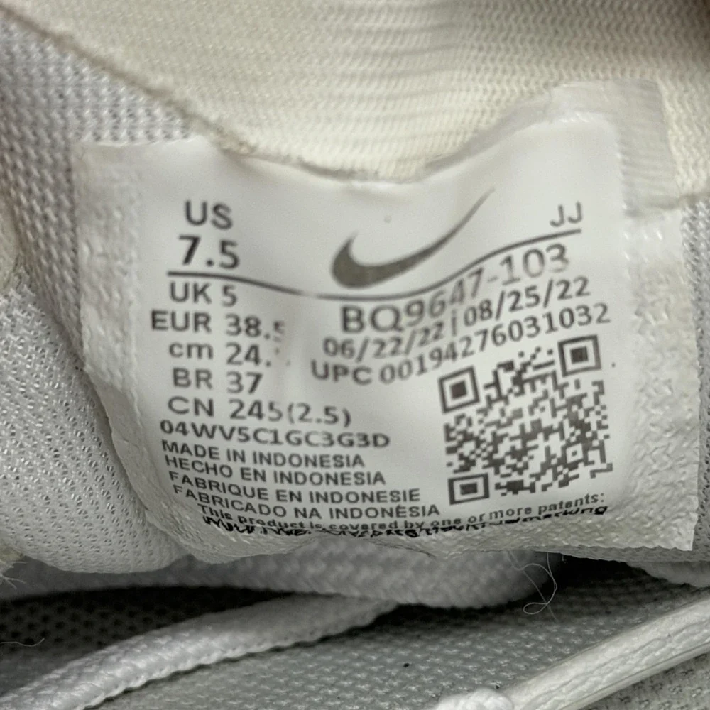Nike Air Zoom‎ Pegasus 37 White Womens Size 7.5 Running BQ9647-103
